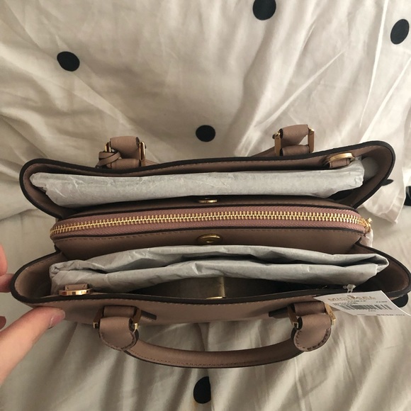 Michael Kors Purse - Picture 5 of 7